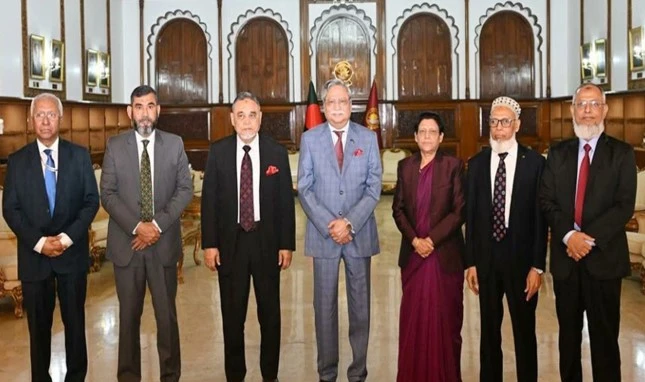 ইসির আয়োজন দেখে সন্তুষ্ট রাষ্ট্রপতি, নির্বাচনে সহযোগিতার আশ্বাস